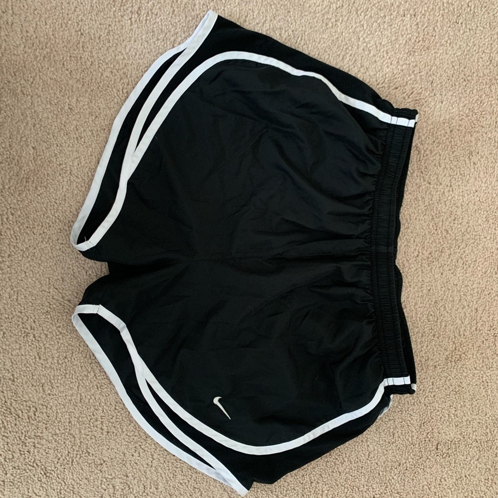 Women’s GUC Medium Nike Tempo Track Shorts